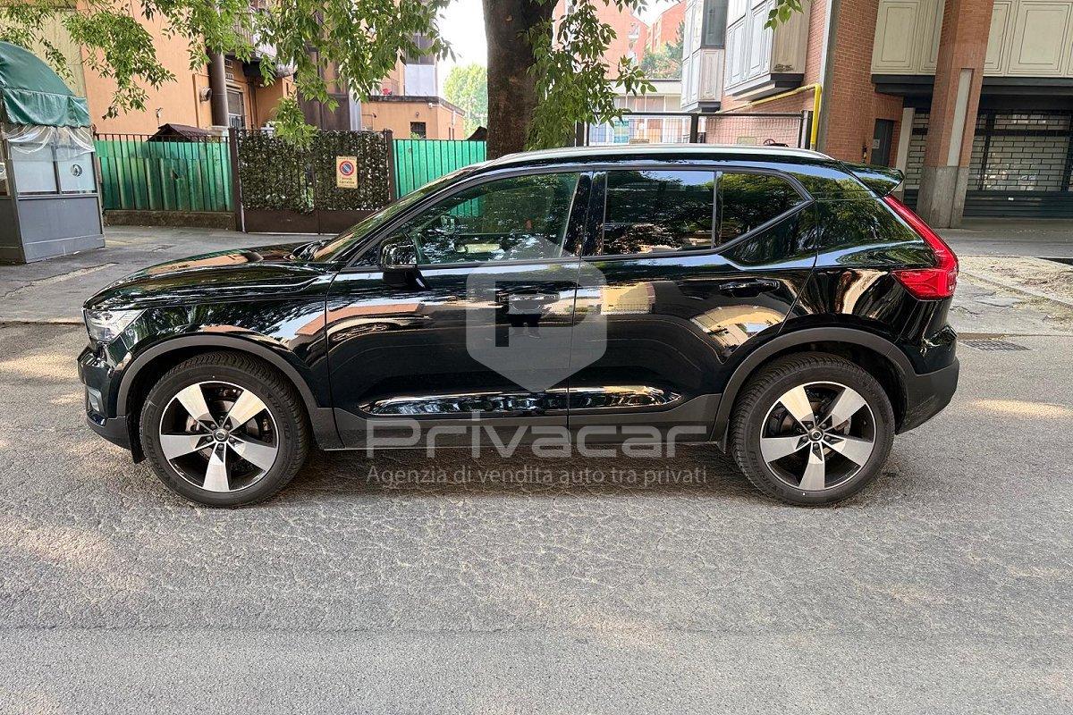 VOLVO XC40 T3 Geartronic Momentum Pro