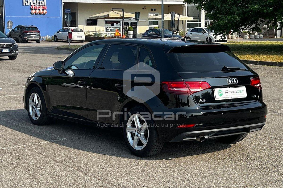AUDI A3 1.6 TDI S tronic Business