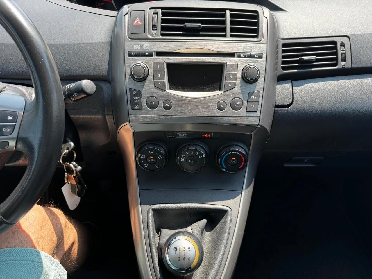 Toyota Verso 1.6 Sol Euro 4 - 2010 - 183.000 km