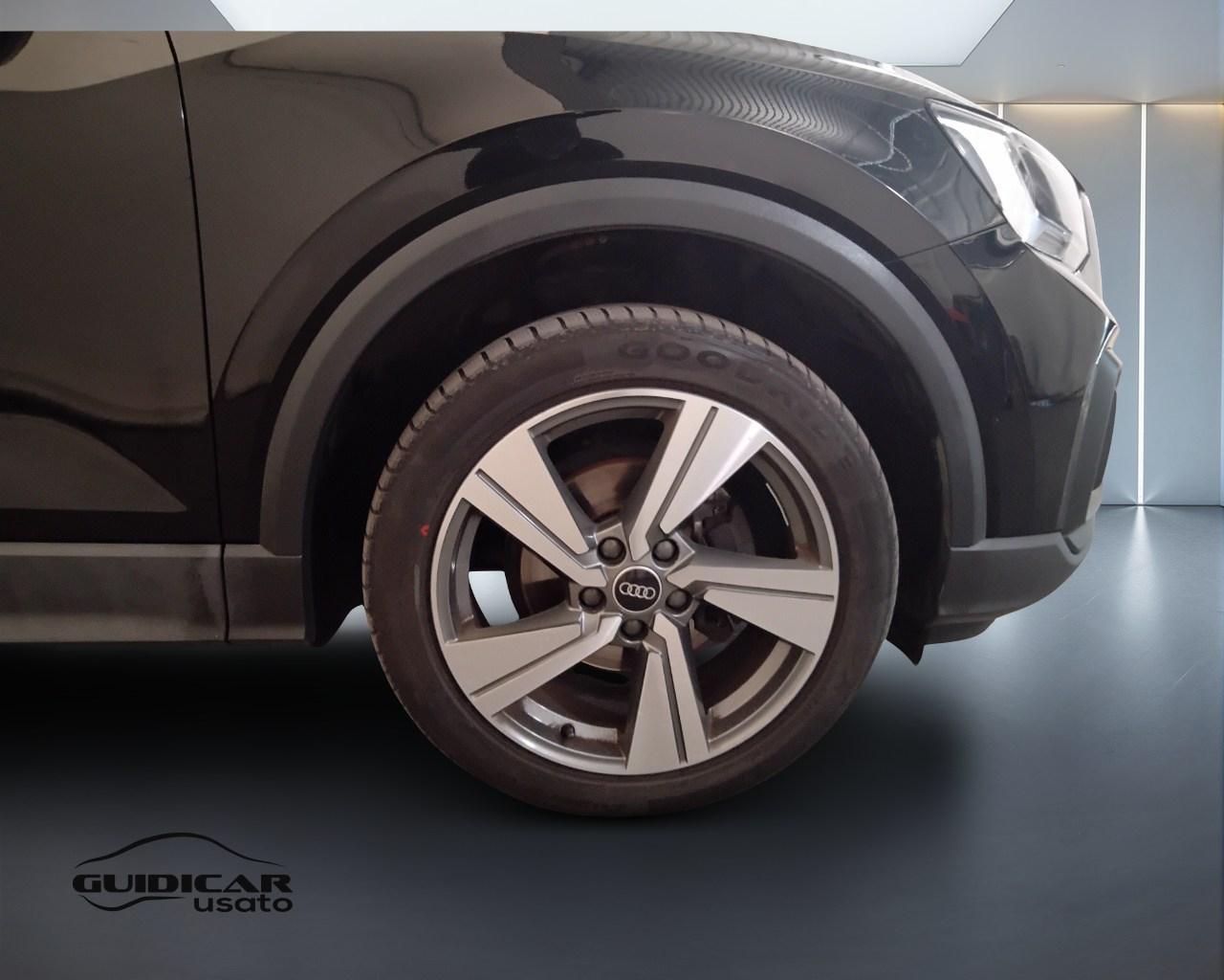 AUDI Q2 I 2021 - Q2 30 2.0 tdi Admired