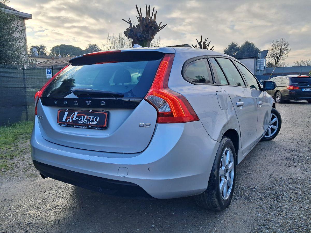 VOLVO - V60 - D2 Summum
