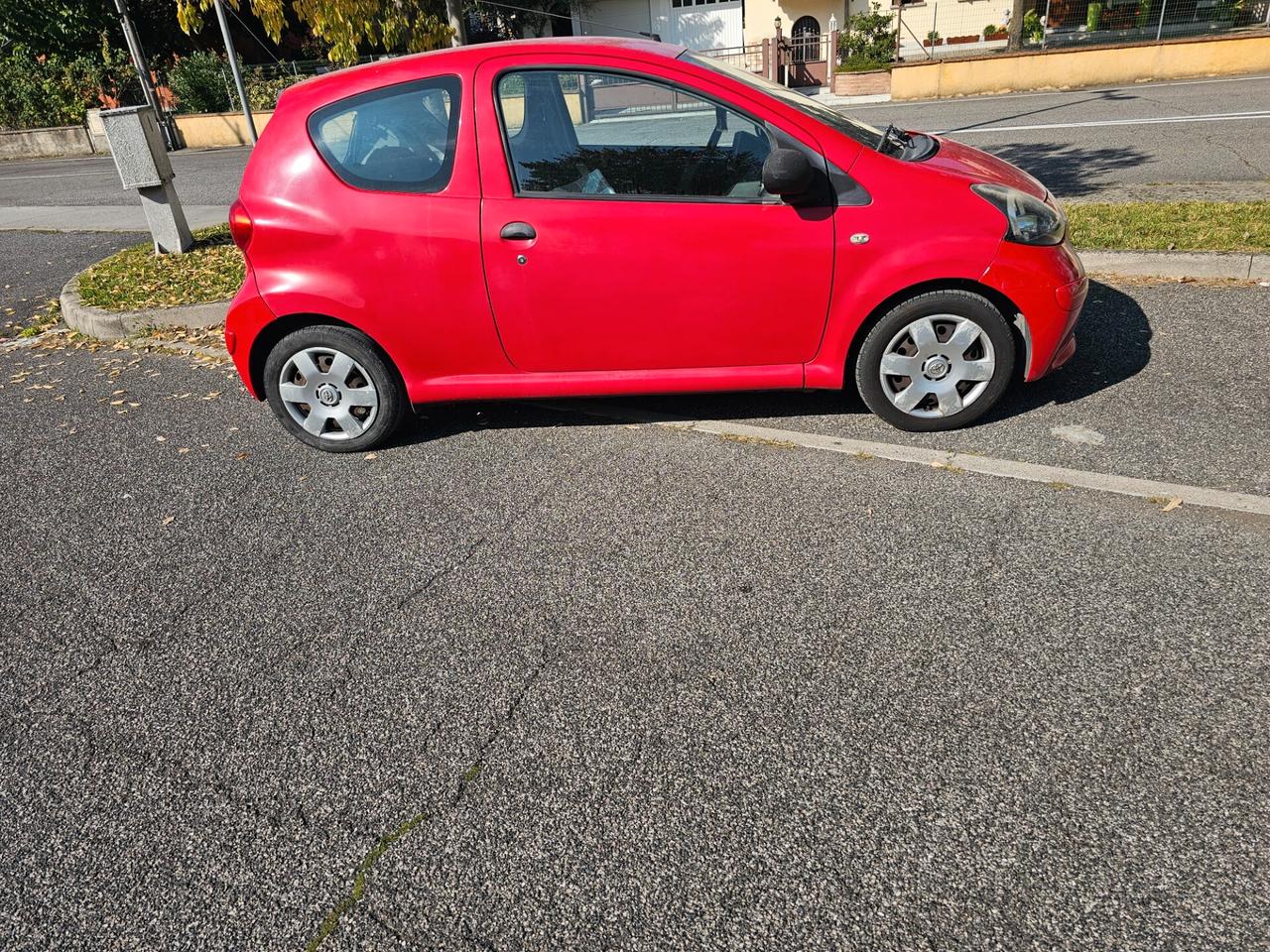 Toyota Aygo 1.0 12V VVT-i 3 porte