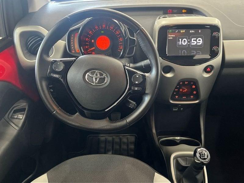 Toyota Aygo Aygo 5p 1.0 x-play tss