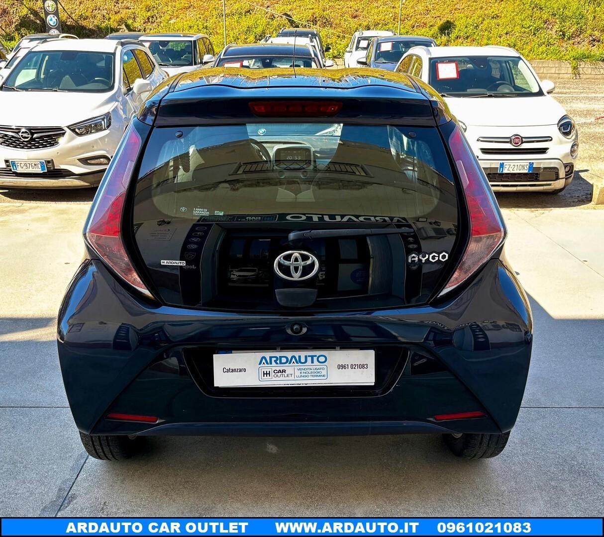 Toyota Aygo 1.0 VVT-I X-BLACK 69 CV