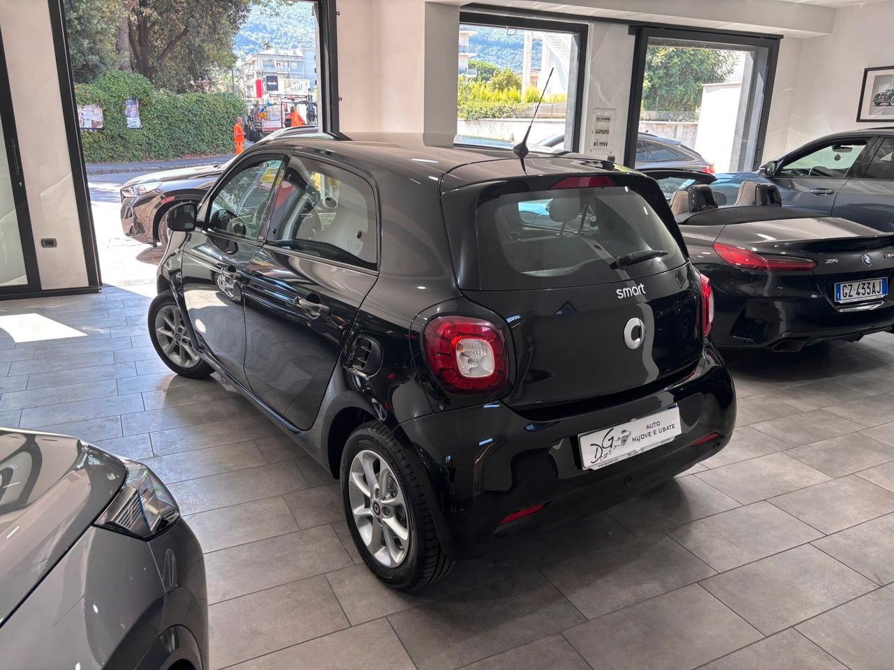 SMART FORFOUR 1.0 TWINAMIC PASSION 71CV LED-CLIMA