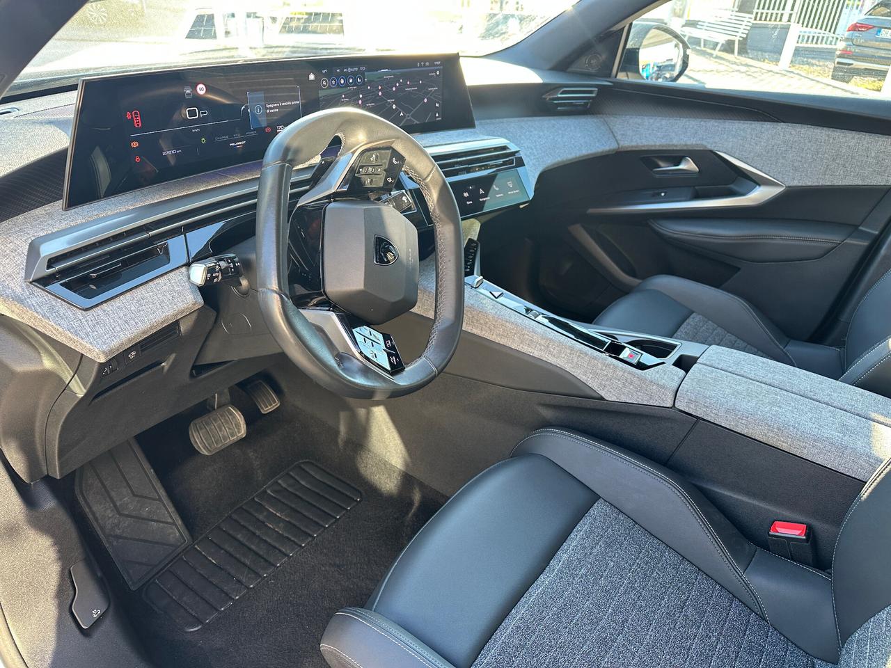 Peugeot 3008 benzina-Hybrid 136 CV e-DCS7 Allure Essence