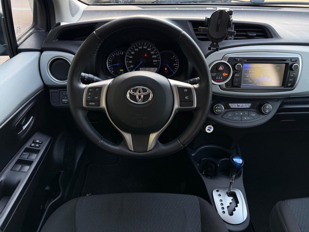 Toyota Yaris 1.5 Hybrid neopatentati