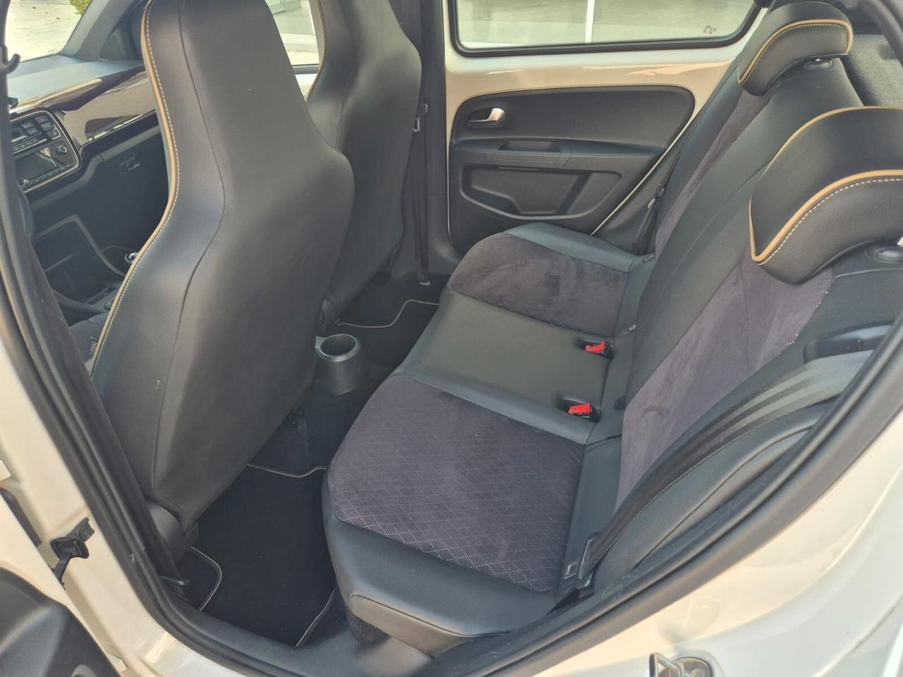 Seat Mii 1.0 68 CV 5 porte Metropolitan Ecofuel