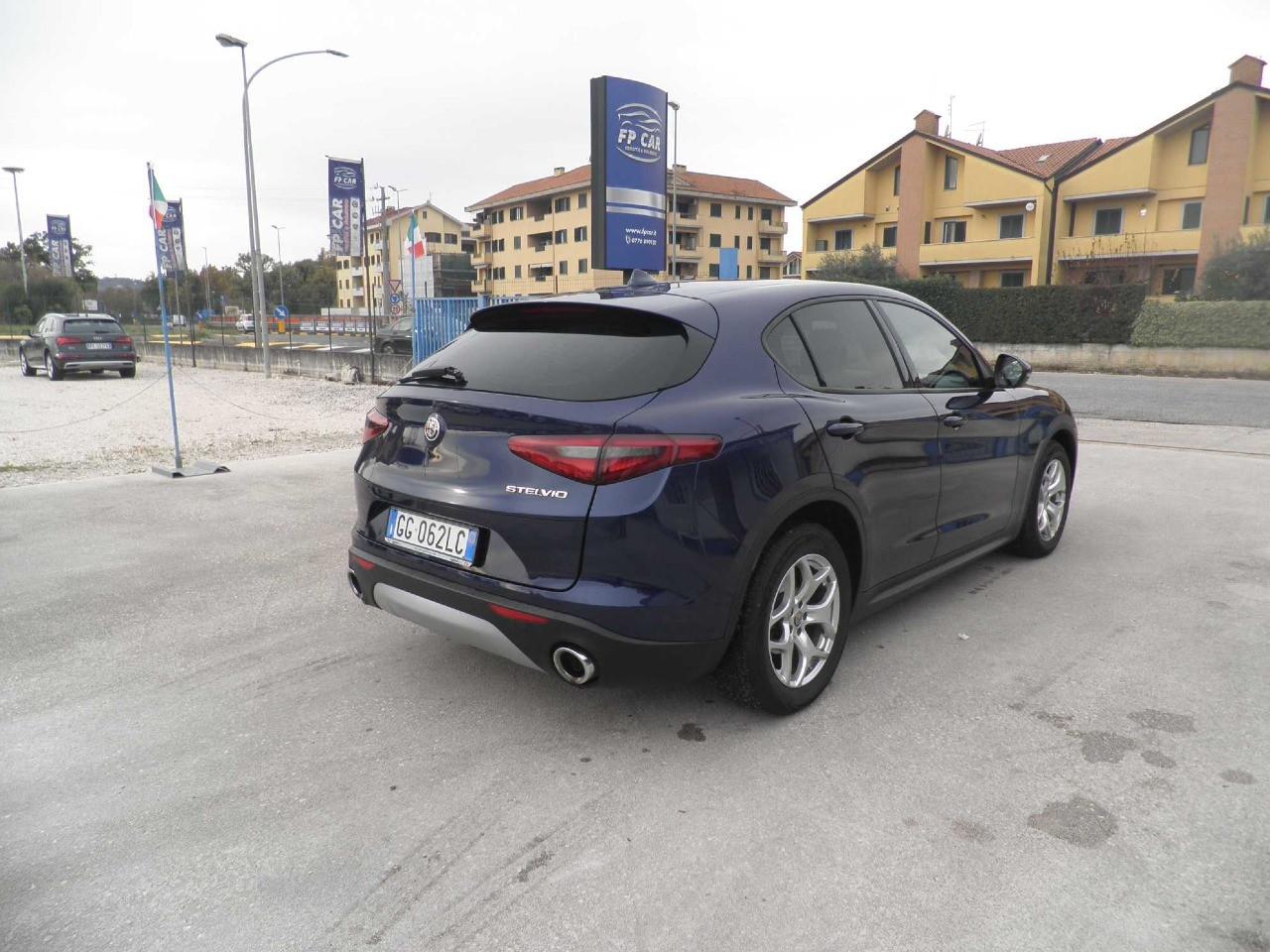 Alfa Romeo Stelvio 2.2 t Business rwd 190cv auto