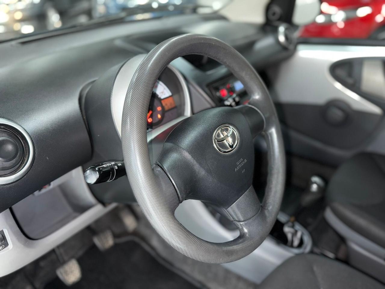 Toyota Aygo 1.0 12V VVT-i 5 porte Sol