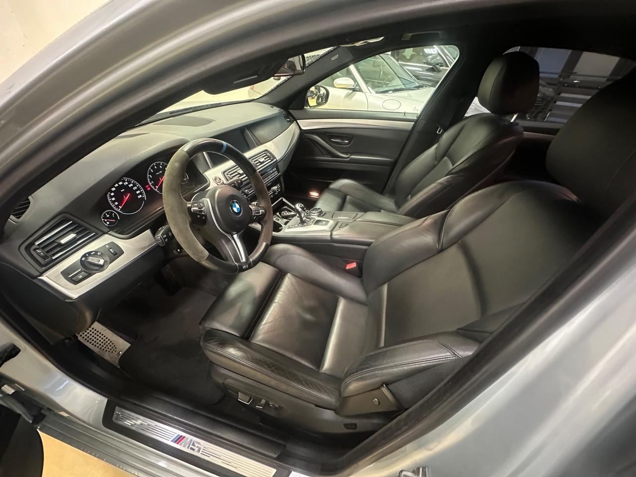 Bmw M5 GARANZIA 12/36 MESI