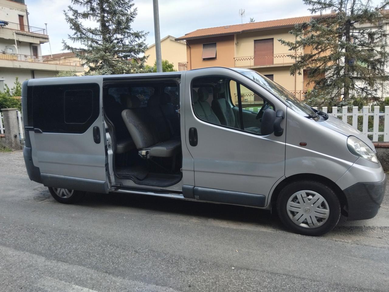 Opel Vivaro 27 1.9 CDTI/100CV PC-TN Combi