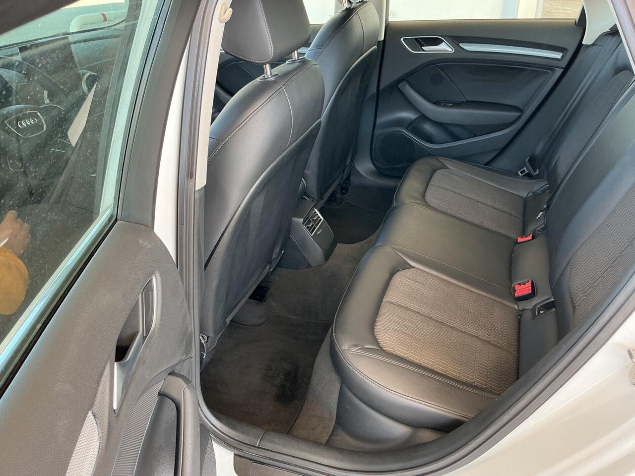 Audi A3 1.6 TDI clean diesel Ambiente