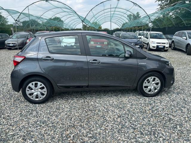 Toyota Yaris 1.5 Hybrid 5 porte Cool