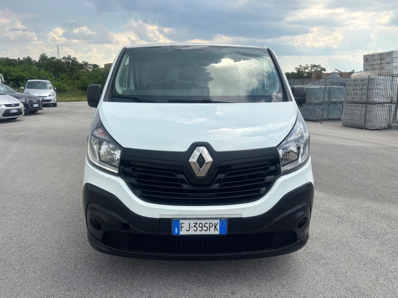 Renault trafic