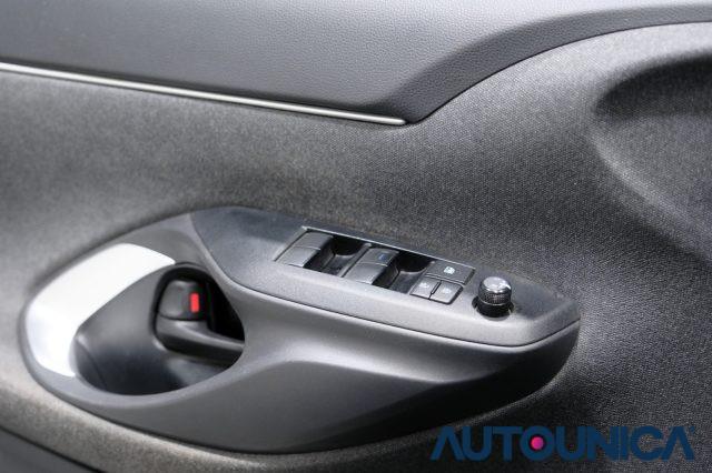 TOYOTA Yaris Cross 1.5 HYBRID 5PORTE E-CVT AWD-I 4x4 TREND FULL LED