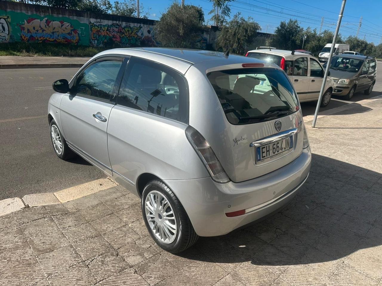 Lancia Ypsilon 1.3 MJT 75 CV Elle