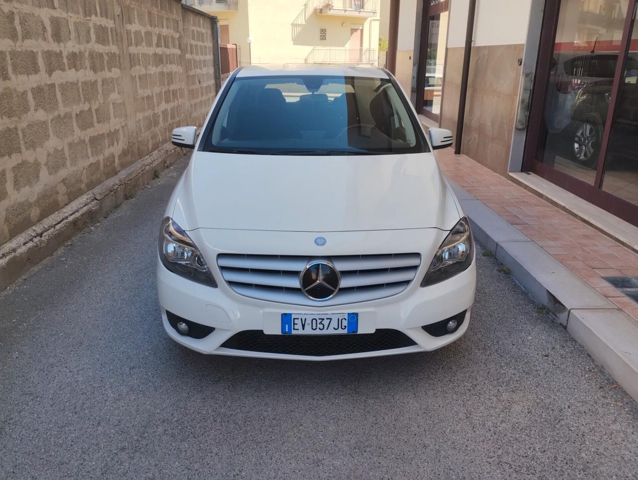 MERCEDES-BENZ B 160 EXECUTIVE – SOSPENSIONE NUOVA – € 8.600