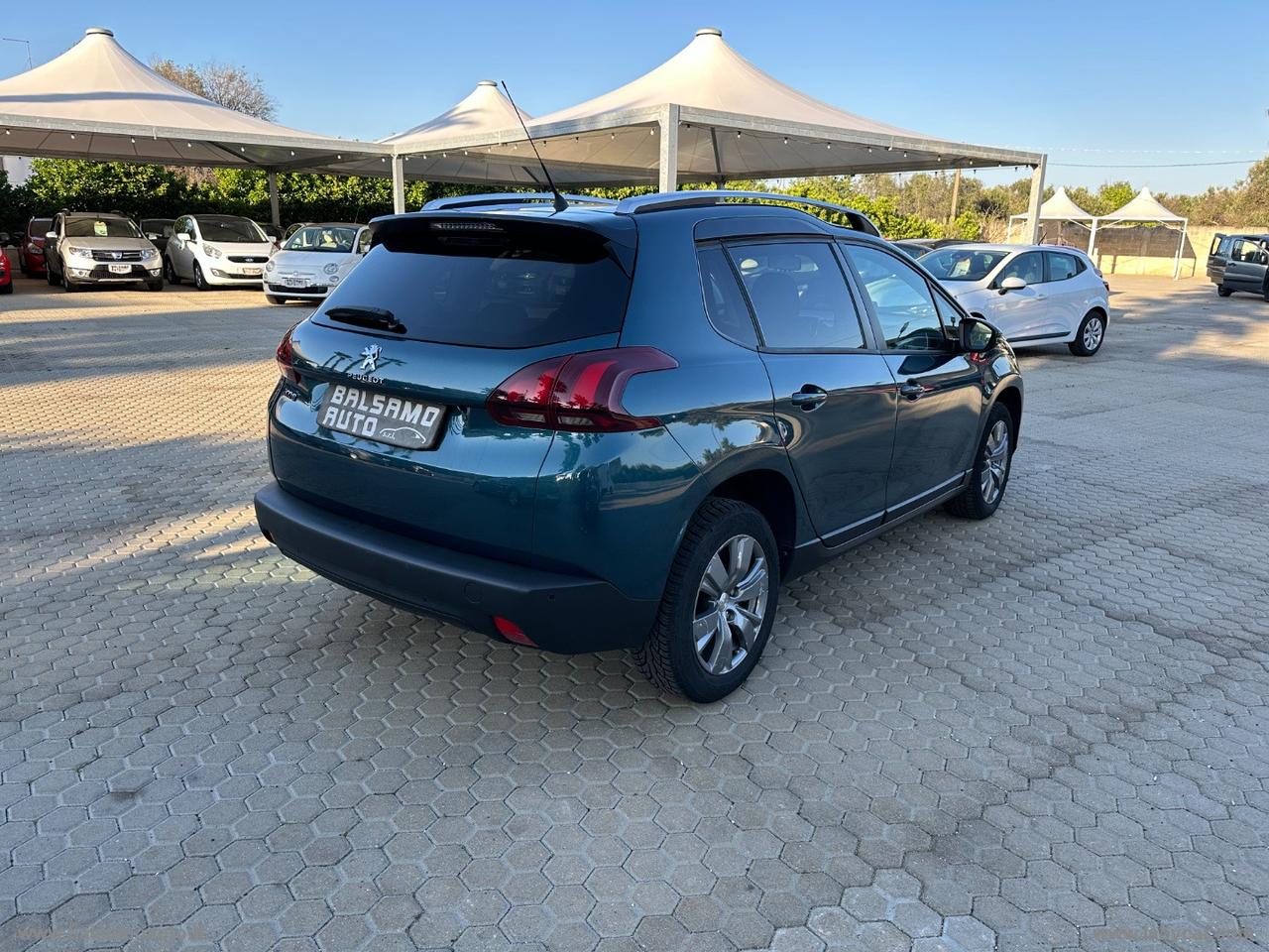 PEUGEOT 2008 BlueHDi 100 Allure
