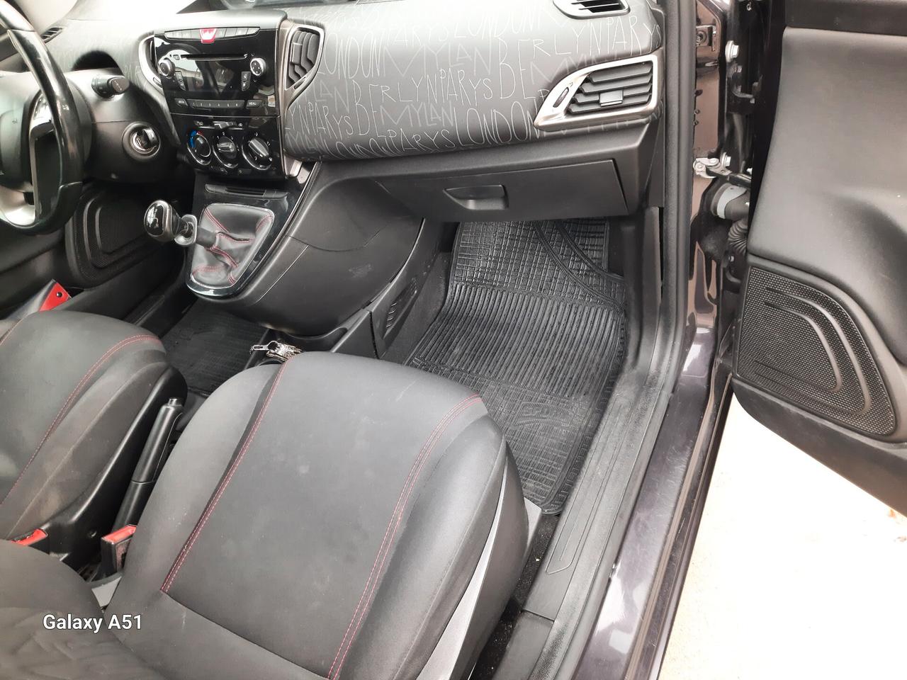 LANCIA YPSILON 1.2 FIRE ANNO 2014