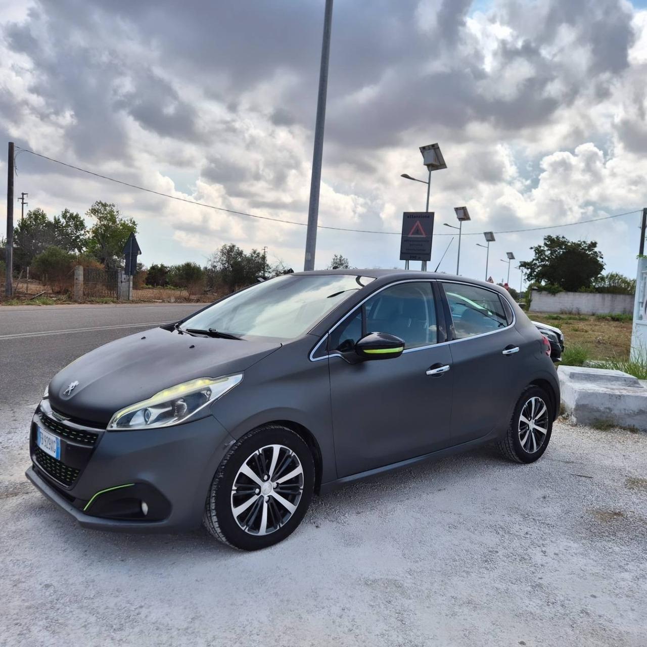 Peugeot 208 BlueHDi 100 5 porte GT Line