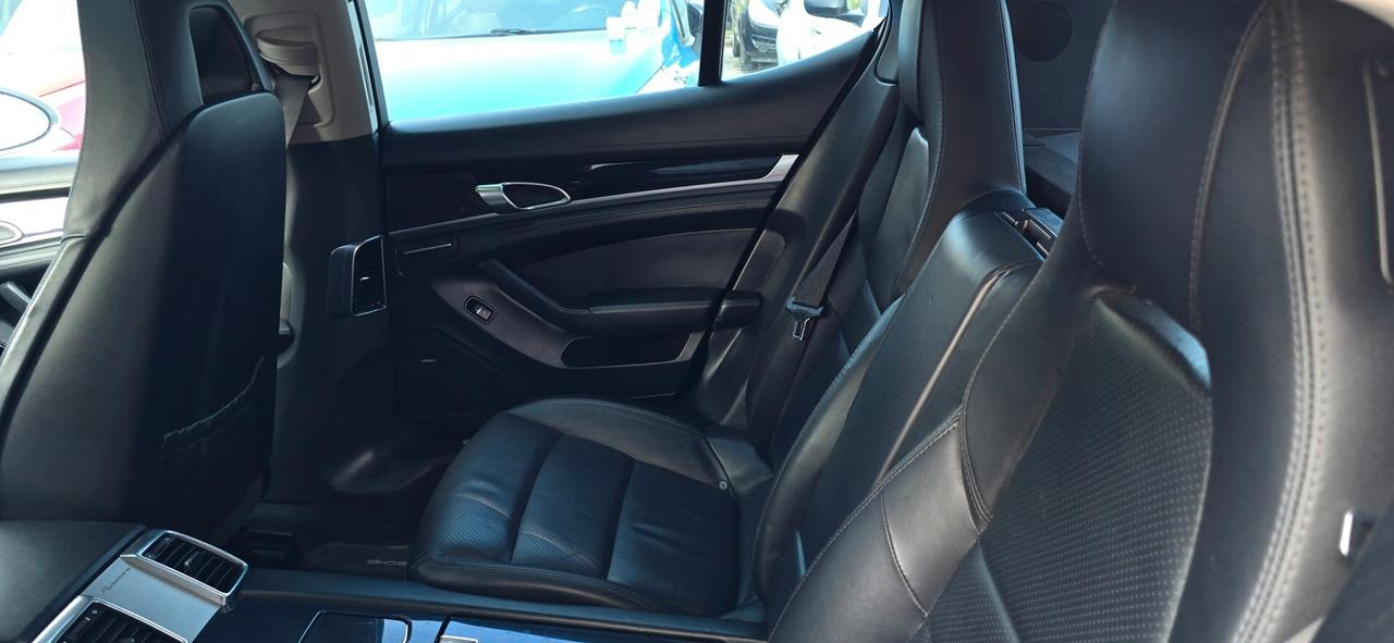 Porsche Panamera 3.0 Diesel Platinum Edition