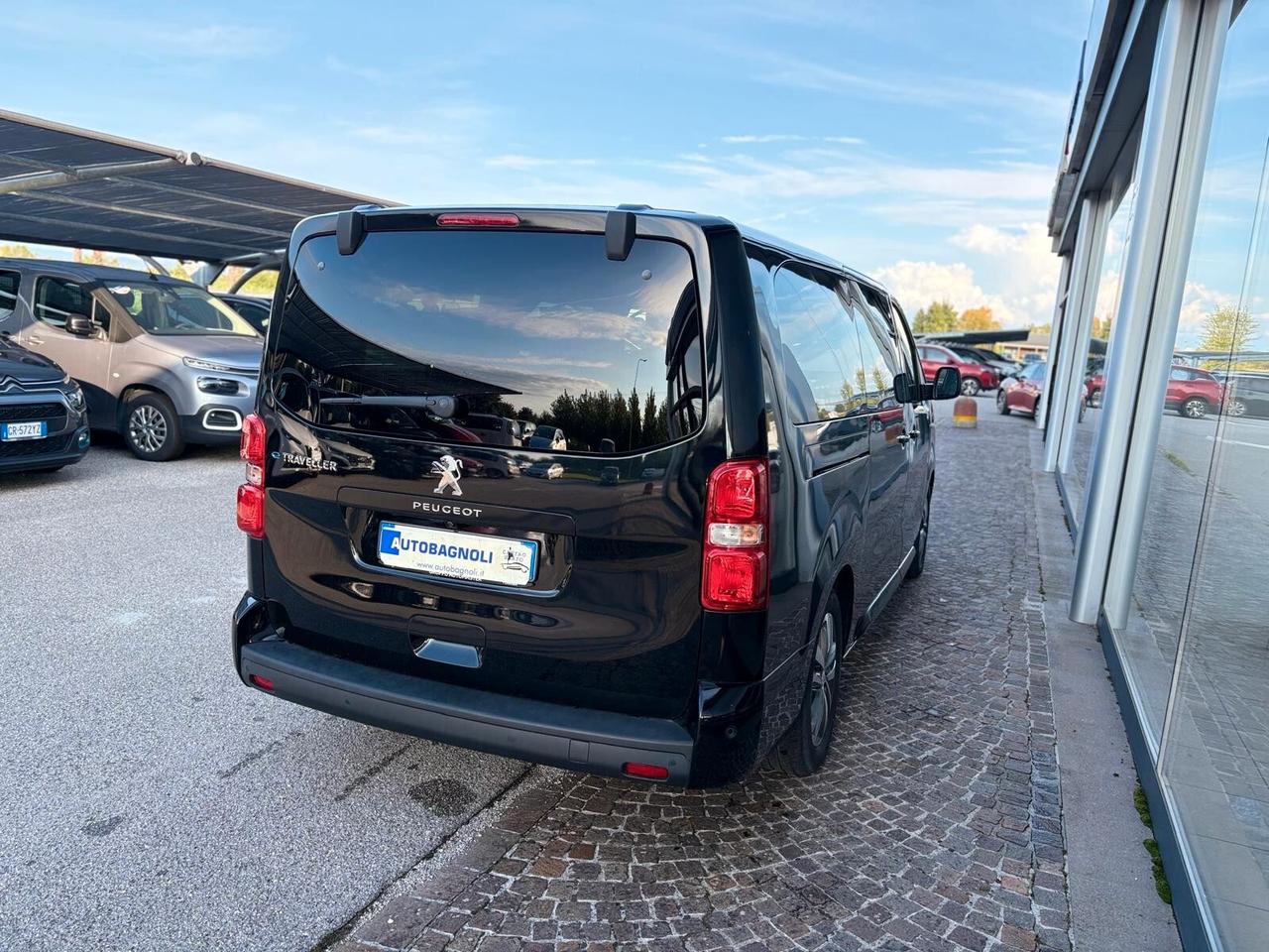 Peugeot Traveller BUSINESS VIP 75 kWh Long 8 posti SPOTICAR