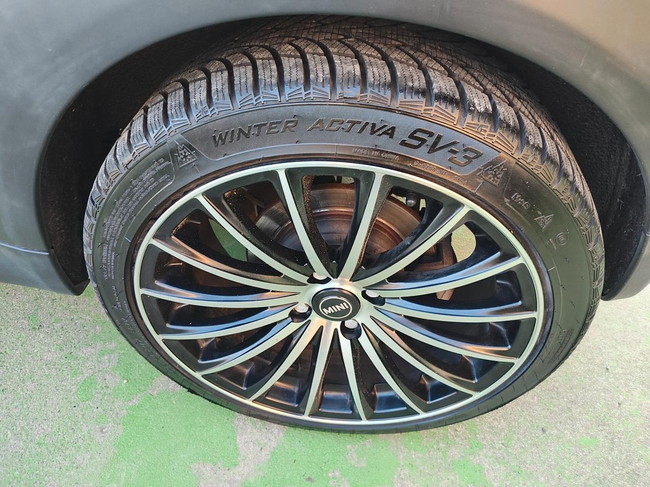 MINI COOPER ONE - adatta a neopatentati