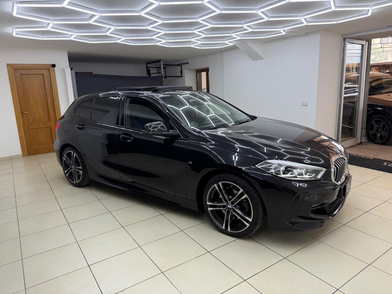 Bmw 118d Msport TETTO SEDILI GUSCIO 24000KM