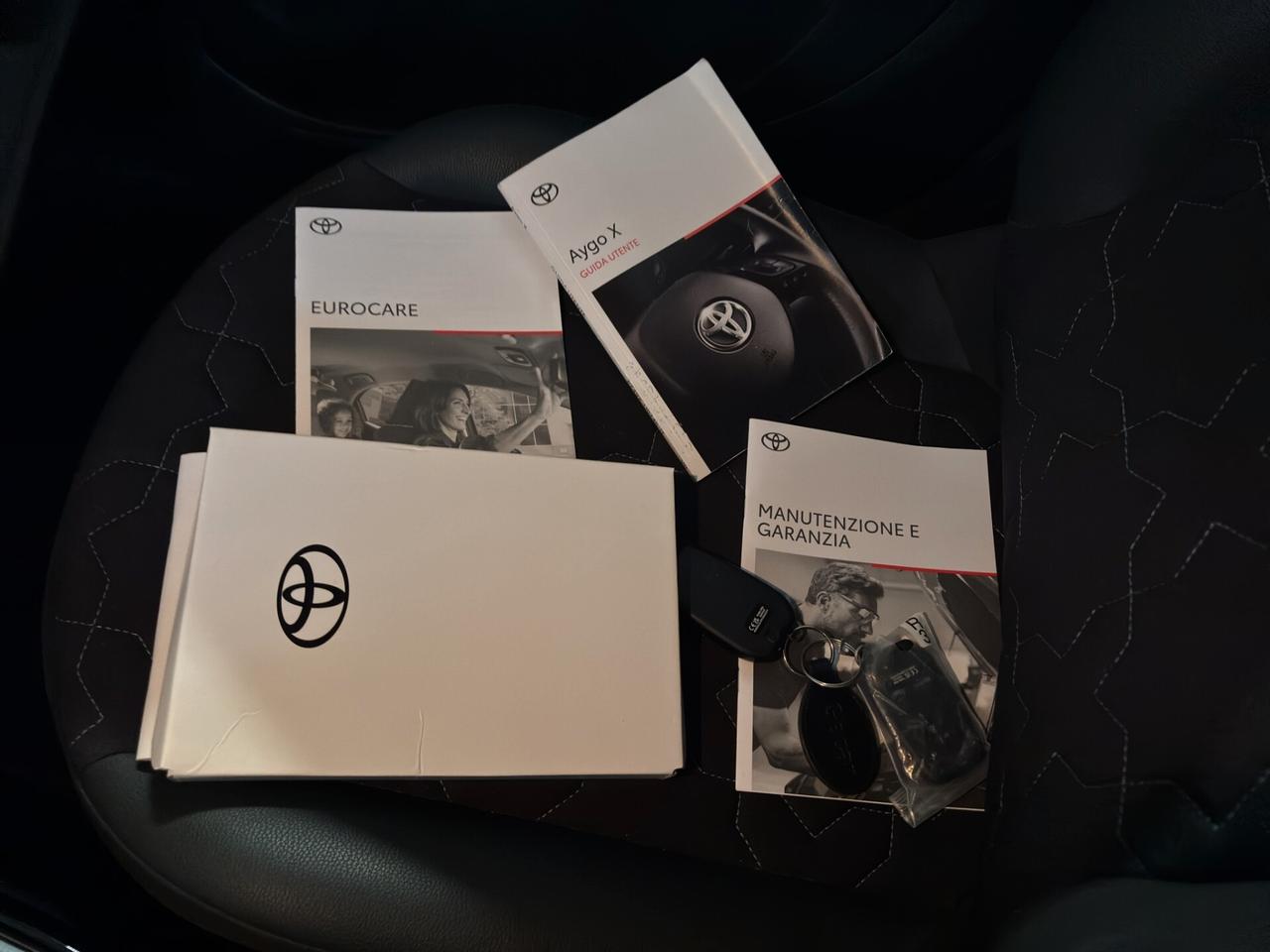 Toyota Aygo X 1.0 VVT-i 72 CV 5 porte Lounge S-CVT