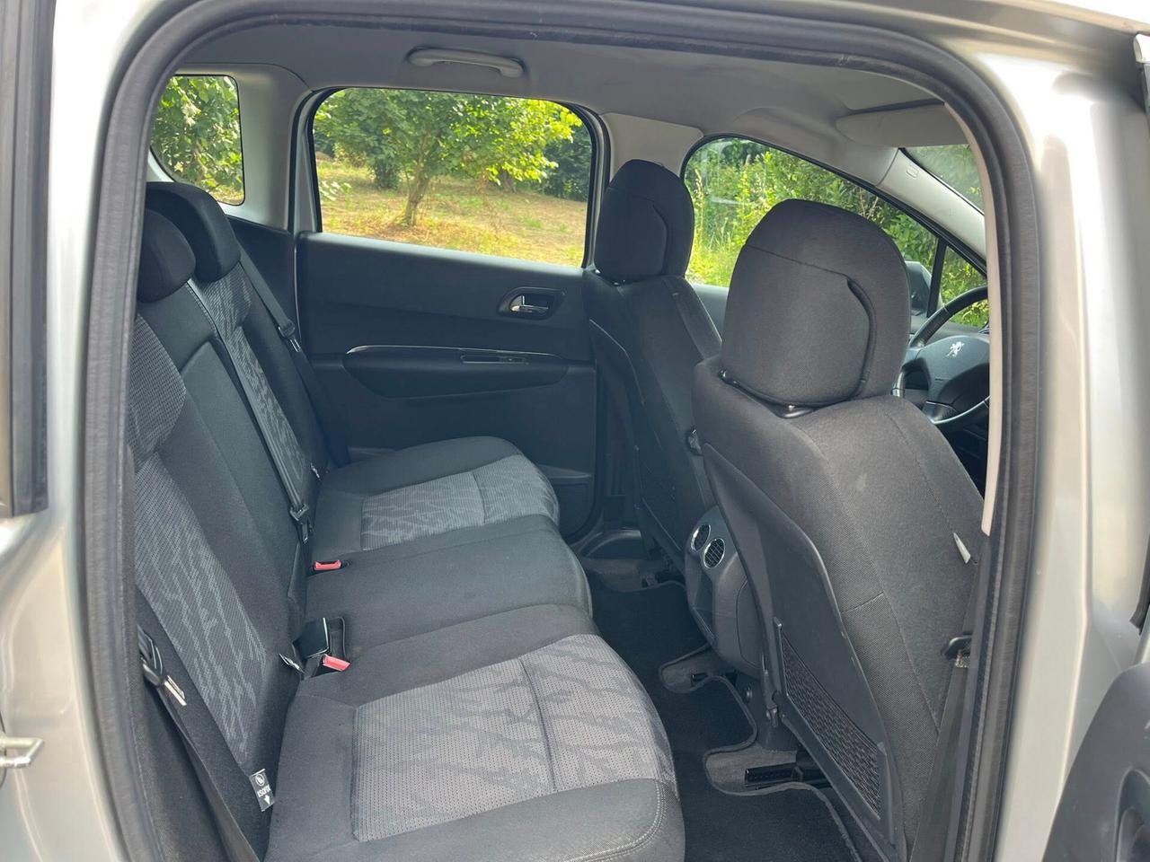 Peugeot 3008 1.6 HDi 112CV Tecno
