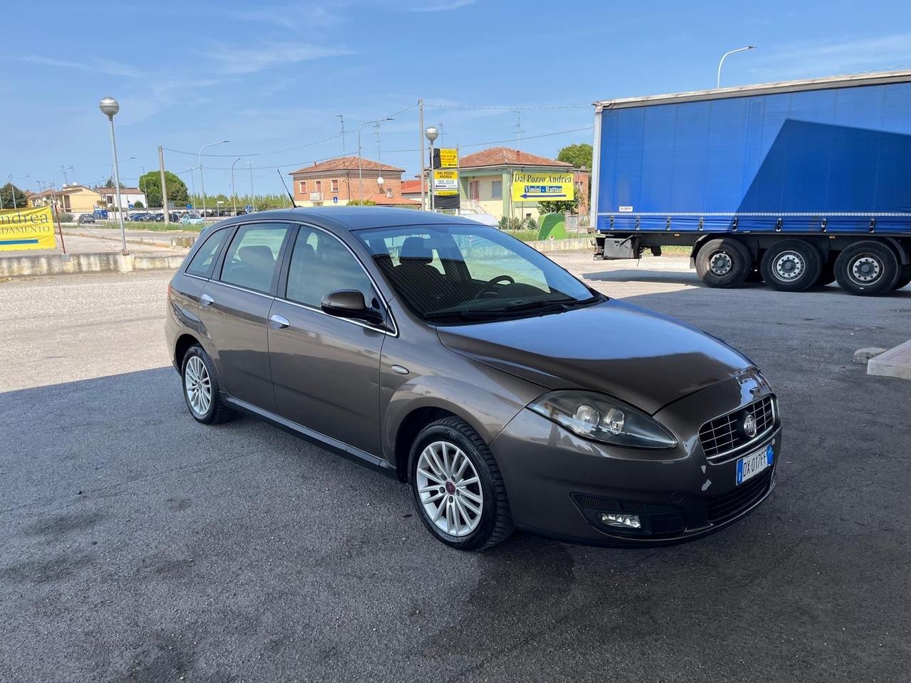 Fiat Croma 1.9 Multijet 16V Must