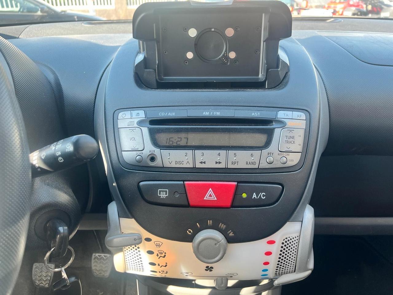 Peugeot 107 5p. NEOPATENTATI