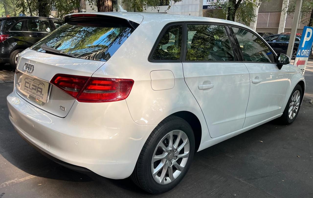 Audi A3 SPB 1.6 TDI clean diesel Ambiente