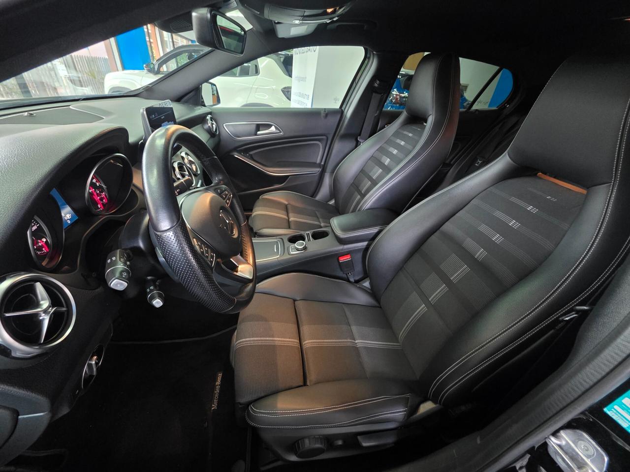 Mercedes-benz GLA 200d Automatic 4Matic Sport