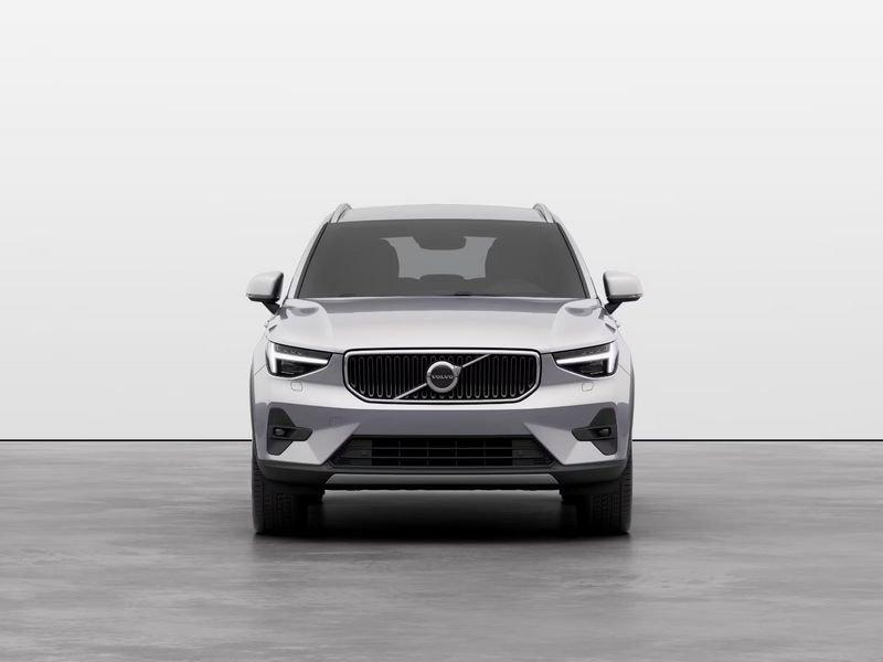 Volvo XC40 B3 163+11 CV Mild Hybrid Benzina Automatico Core Pronta Consegna