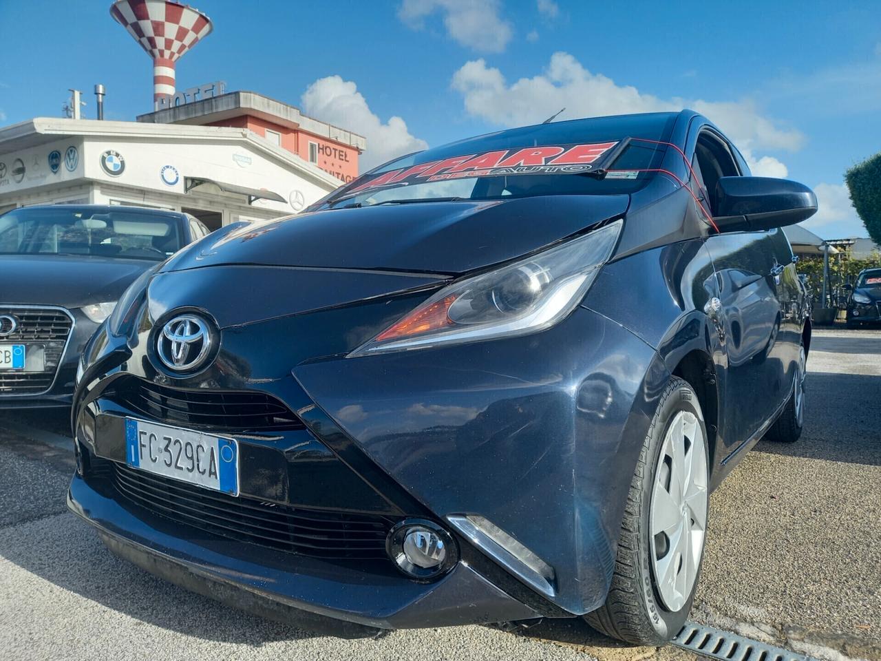 Toyota Aygo 1.0 x-cool 69cv 5 porte Full 2016