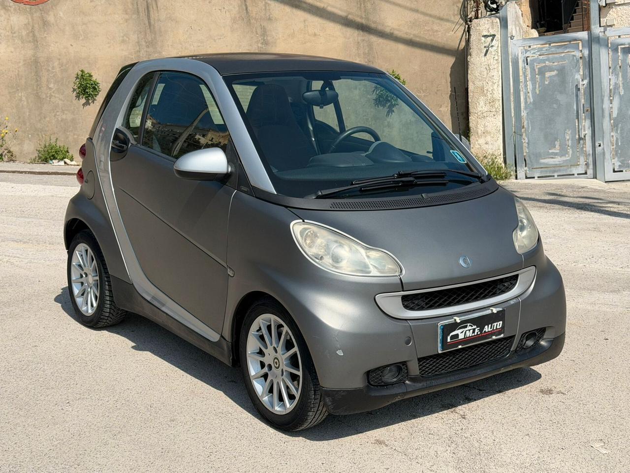 Smart ForTwo 1000 52 kW MHD coupé passion