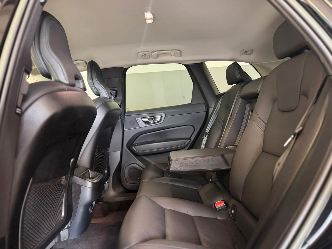 Volvo XC 60 XC60 B4 (d) AWD automatico Plus Bright