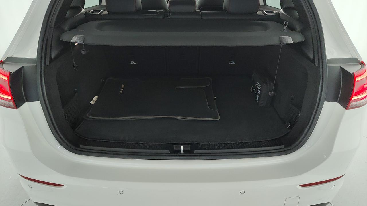 Mercedes-Benz B 180 d Premium auto