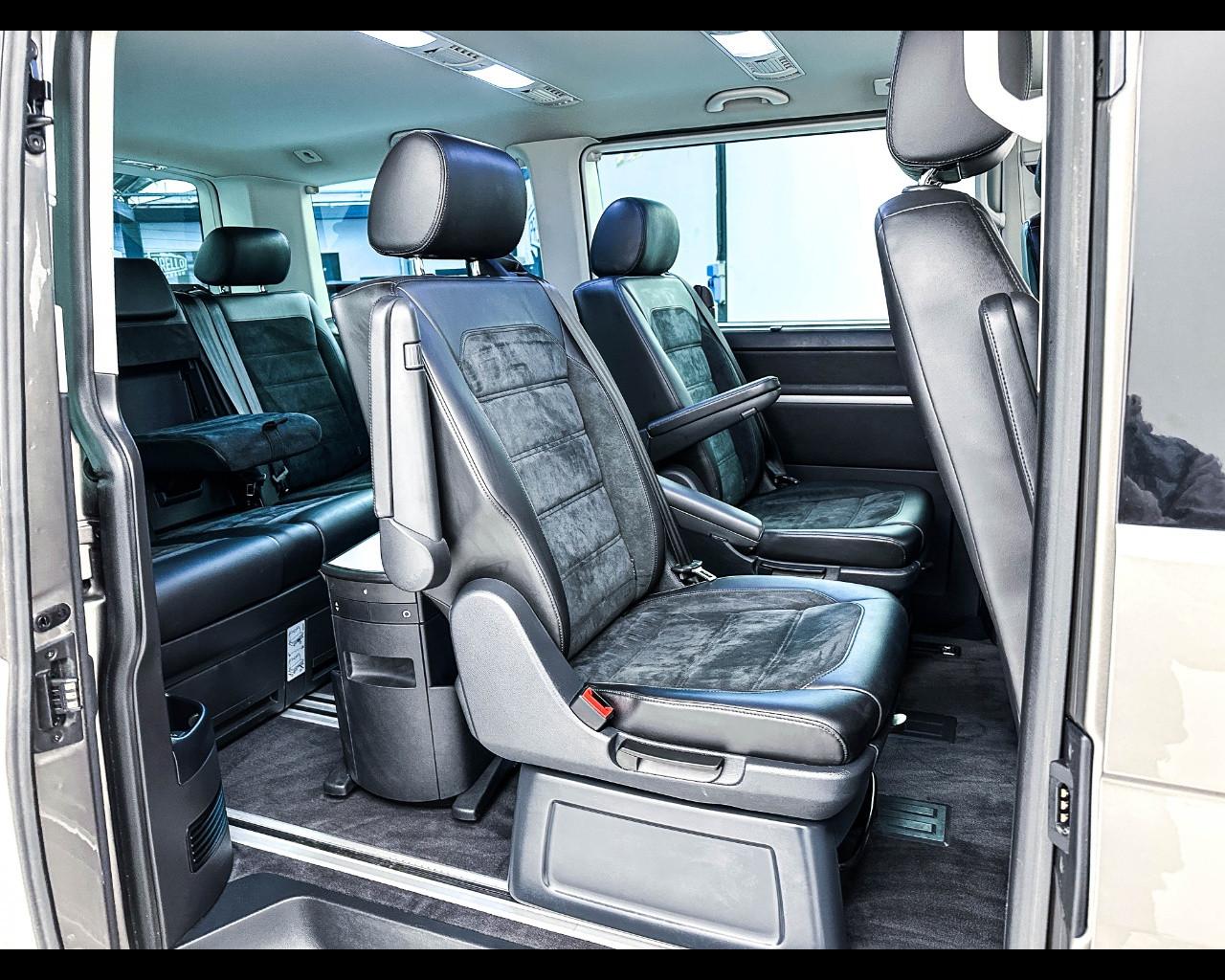 VOLKSWAGEN Multivan 6ª '15-'24 - Multivan 2.0 TDI 150CV 4Motion Highlin