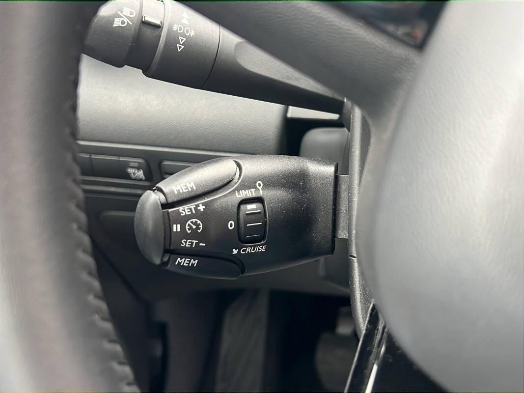 Citroen C3 Aircross 1.2 puretech Shine s&s 110cv Con NAVIGATORE