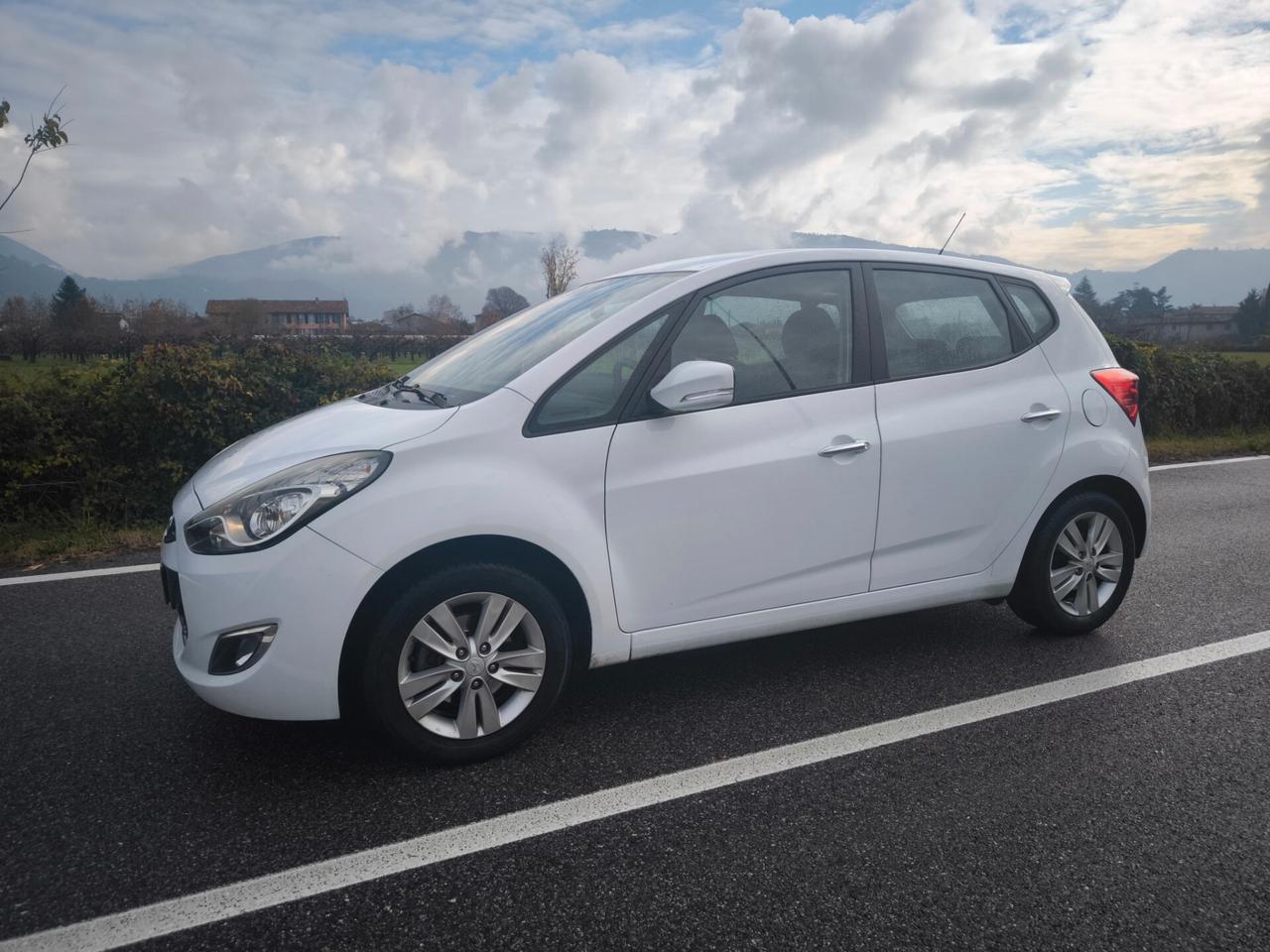 HYUNDAI IX20 1,4 BENZINA-KM 90000-OK NEOPAT.