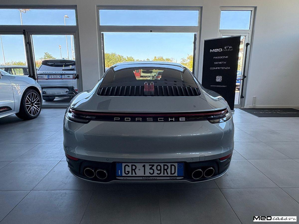 PORSCHE - 992