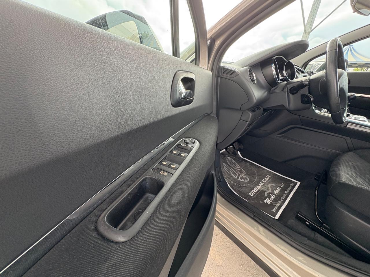 Peugeot 3008 1.6 HDi 110CV Tecno
