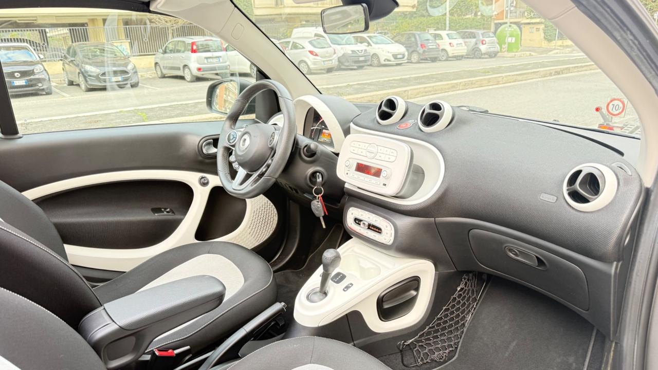 Smart ForTwo 70 1.0 twinamic cabrio Passion LED PDC BLUETOOTH CERCHI 16 PACK SPORT PDC