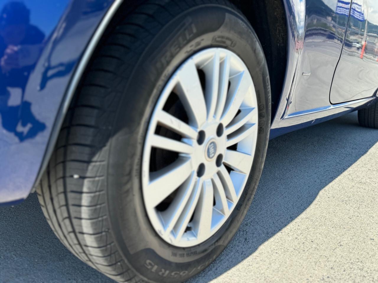 Fiat Grande Punto 1.4 16V 3P. Giugiaro Sport