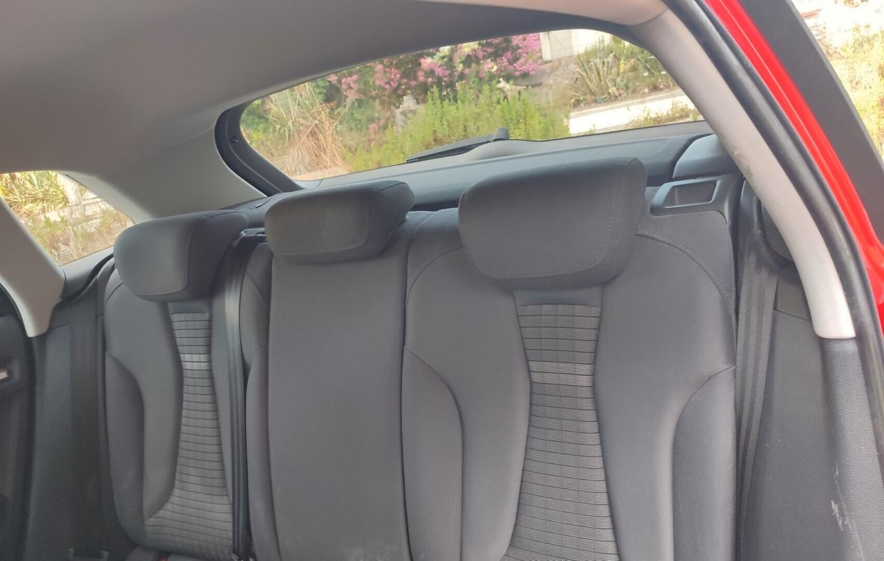 Audi A3 SPORTBACK 1.4 TGI AMBITION S-TRONIC AUTOMATIK NAV
