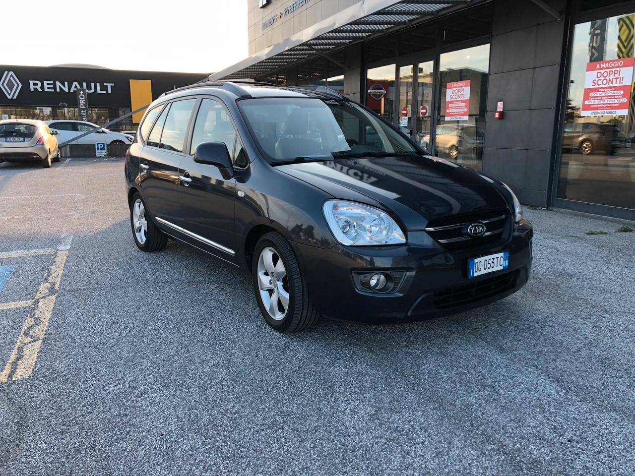 Kia Carens 2.0 16V CRDi VGT LX Family