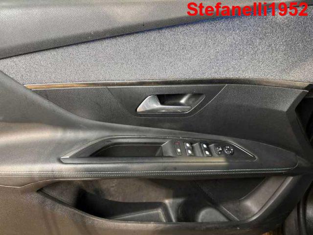 PEUGEOT 3008 II 2021 - 1.2 puretech t Allure Pack s&s 130cv